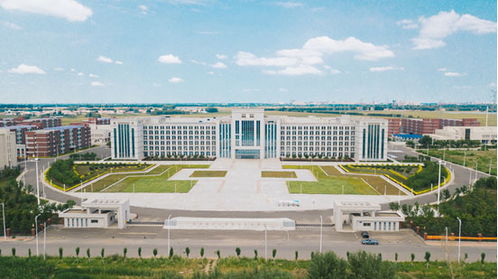 經(jīng)教育部批準(zhǔn),長(zhǎng)春理工大學(xué)光電信息學(xué)院轉(zhuǎn)設(shè)更名為長(zhǎng)春電子科技學(xué)院